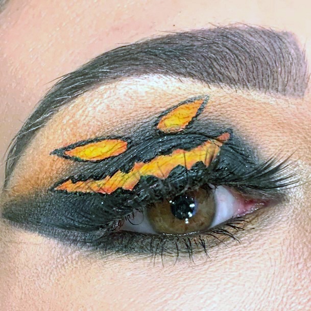 Wide Winged Bat Halloween Eyeshadow Women