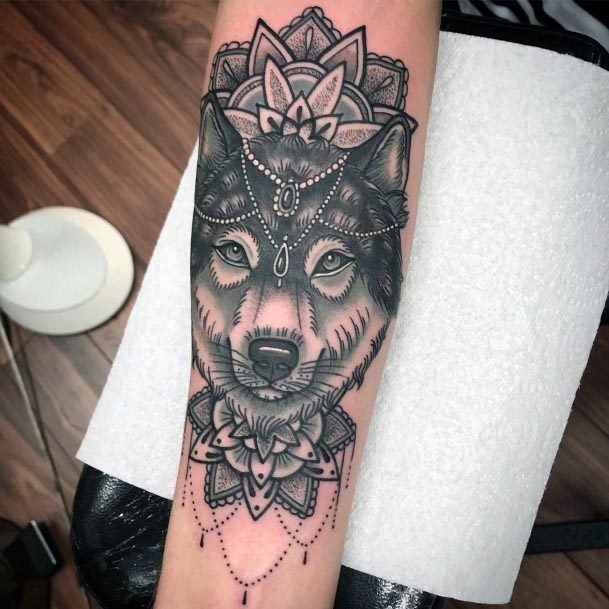 Wild Wolf Tattoo Women Hand