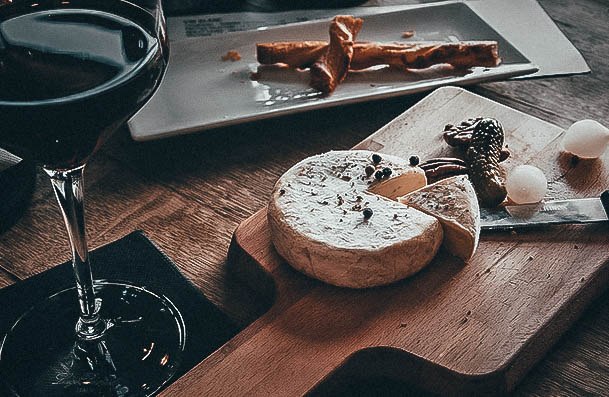 Wine And Cheese Second Date Ideas With A Fancy Touch