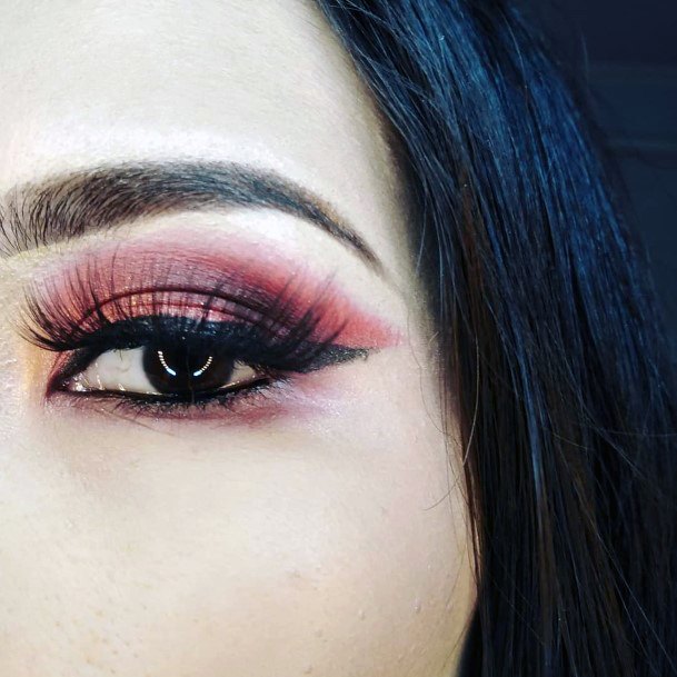 Winged Red Brown Eyeshadow Women