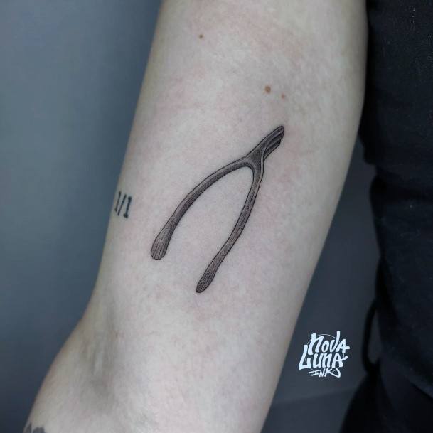 Wishbone Female Tattoo Designs