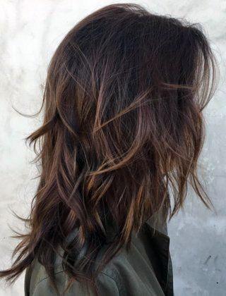 Wispy Shoulder Length Choppy Hairstyle For Women