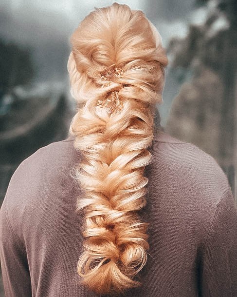 Woman With Fabulous Braided Hairstyles Design