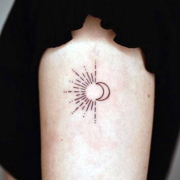 Woman With Fabulous Cool Simple Tattoo Design