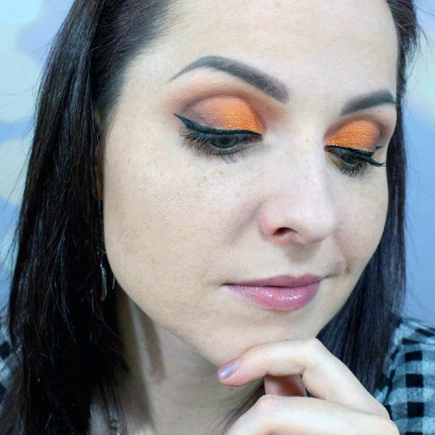 Women Orange And Brown Colored Lid Eyeshadow Ideas