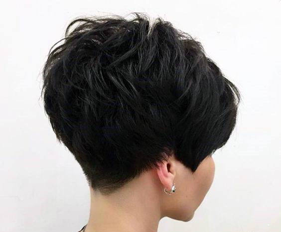 Women With Black Layered Hairstyles With Tapered Sides And Back