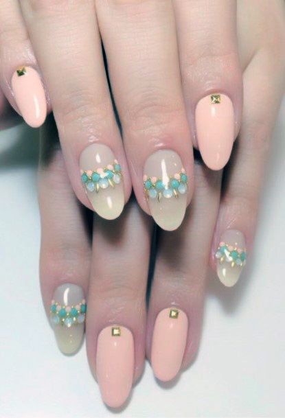 Womens 3d Laced Almond Nails