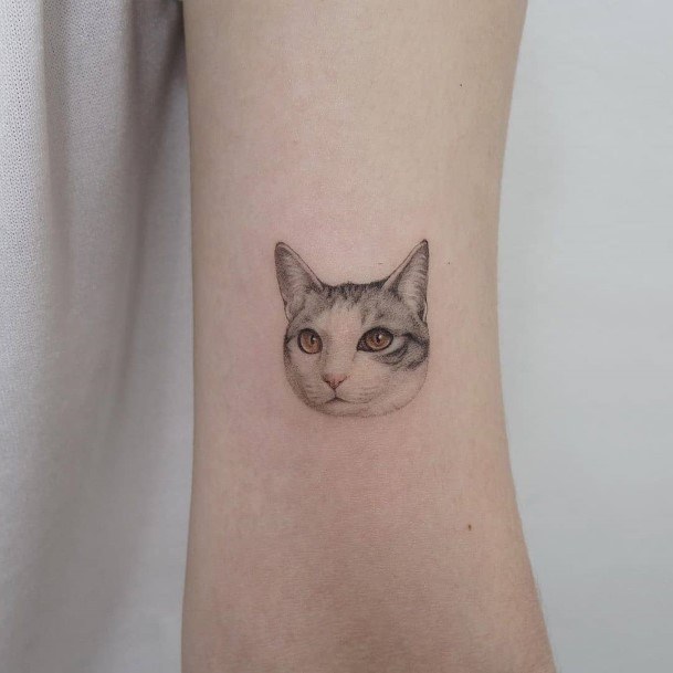 Womens Ankle Small Cat Tattoo