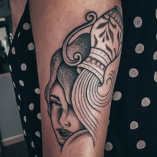 Womens Aquarius Super Tattoo Designs