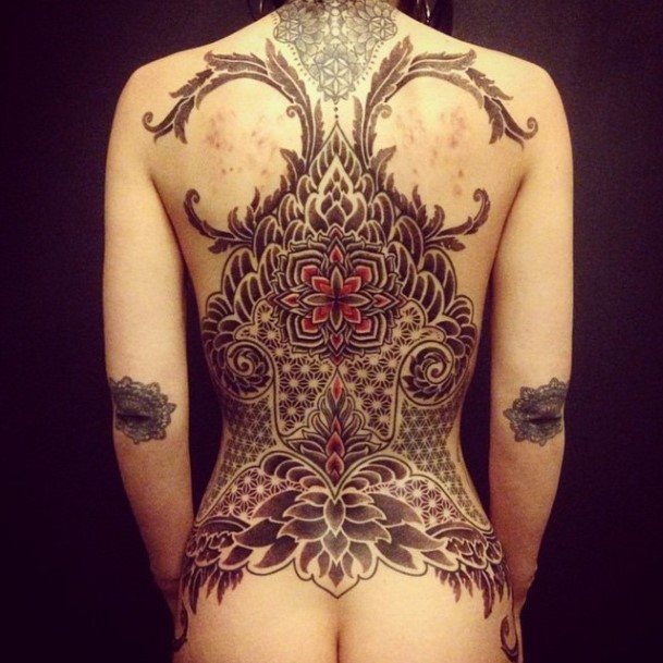 Womens Back Cool Hypnotizing Tattoo