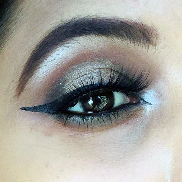 Womens Beautiful And Natural Eyeshadow