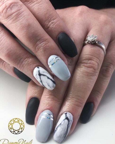 Womens Black And Grey Nail Ideas