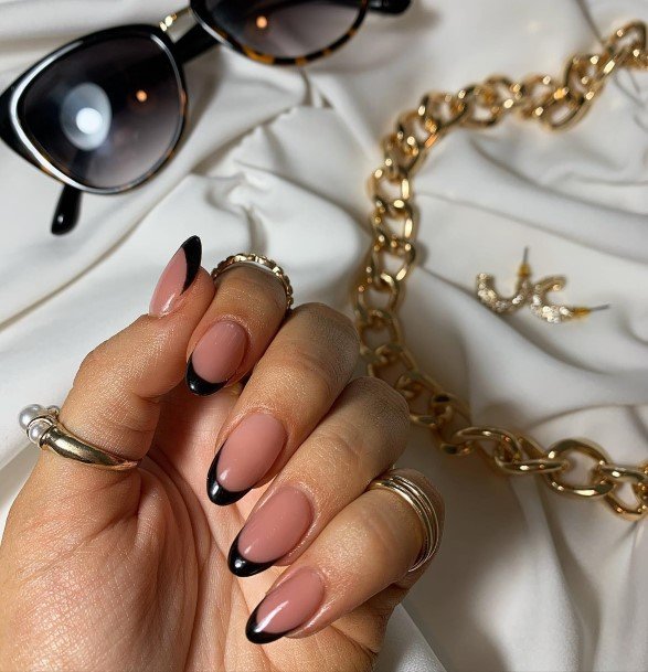 Womens Black French Tip Nail Ideas