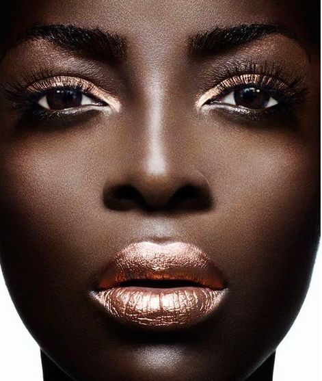 Womens Bold Rose Gold Lip Makeup Looks