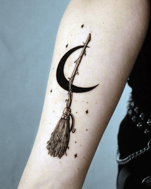 Womens Broomstick Super Tattoo Designs