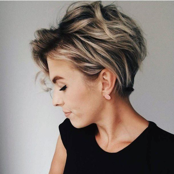 Womens Chic Bob Current Hairstyles