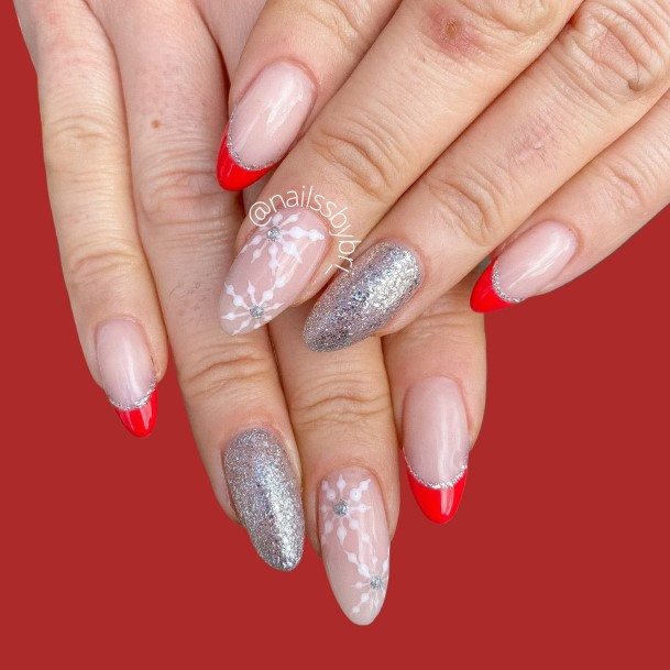 Womens Christmas Gel Nail Ideas