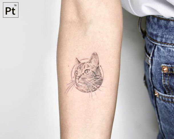 Womens Circular Design Cat Tattoo On Hands