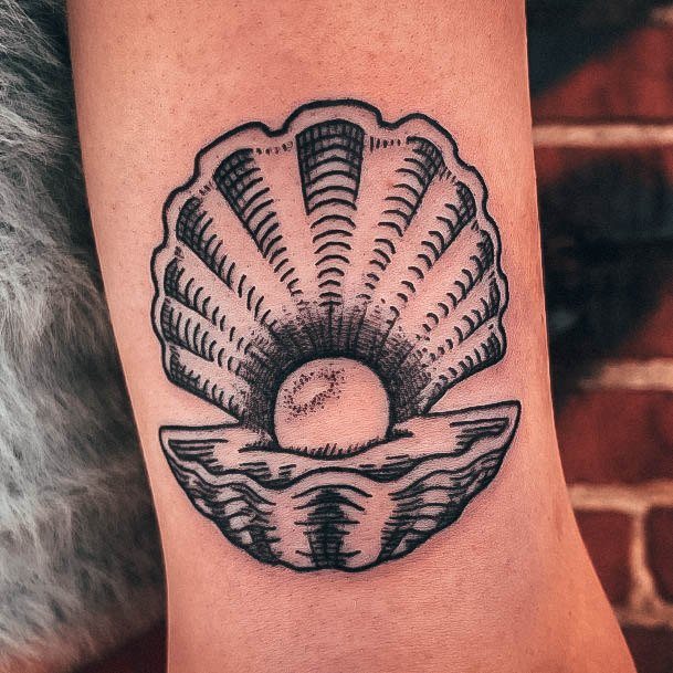 Womens Clam Good Looking Tattoos