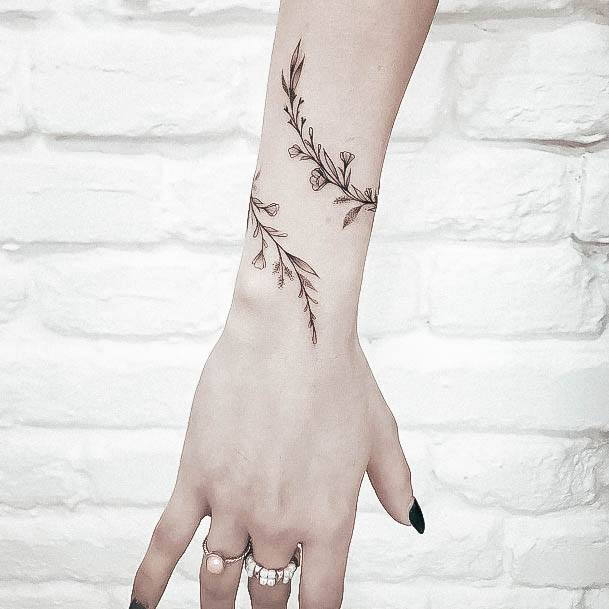 Womens Classy Tattoo Design Ideas