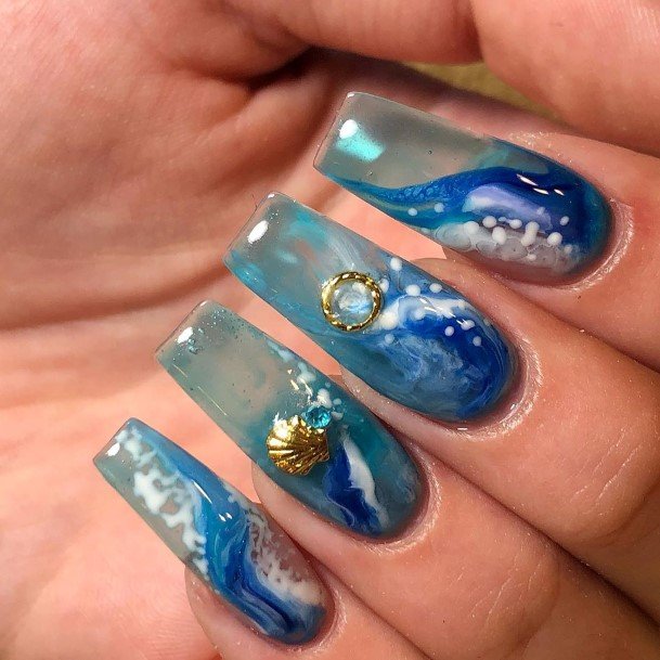 Womens Cool Aquarium Nail Ideas