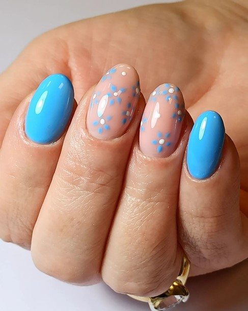 Womens Cool Blue Summer Nail Ideas