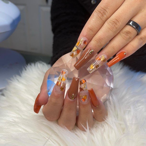 Womens Cool Fall Leaf Nail Ideas