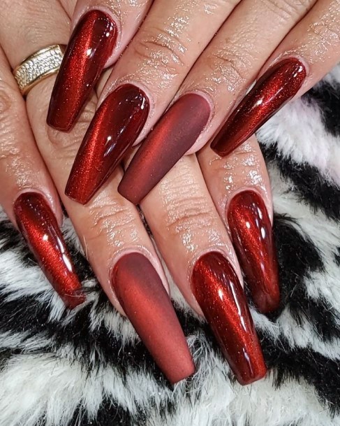 Womens Cool Maroon Glitter Nail Ideas