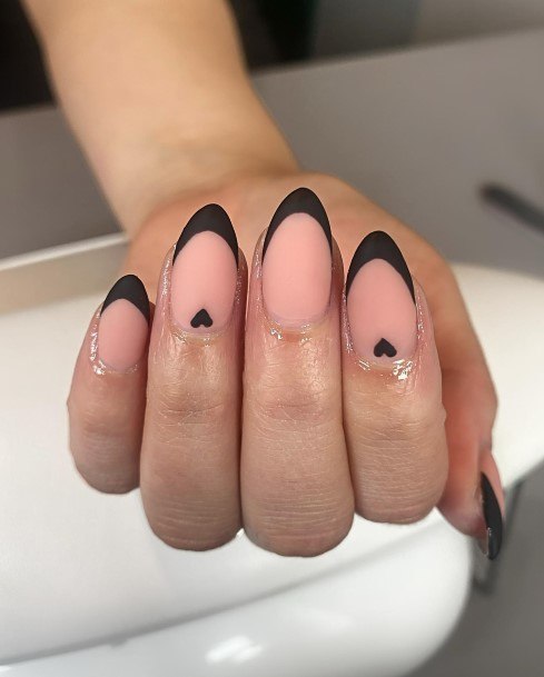 Womens Cool Matte Nail Ideas