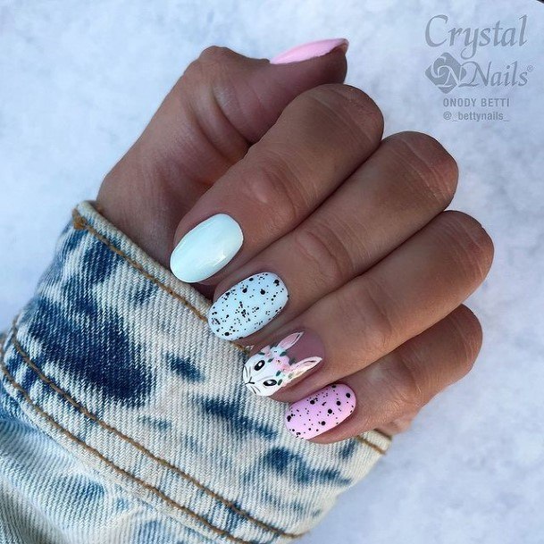 Womens Cool Pastel Nail Ideas