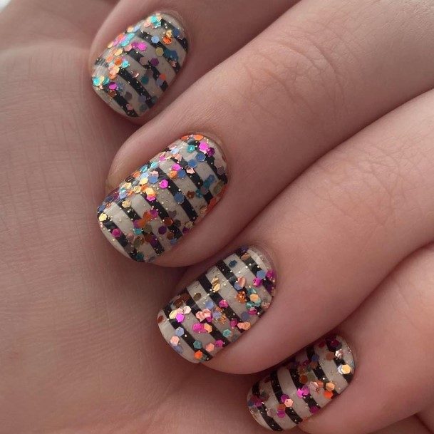 Womens Cool Striped Nail Ideas