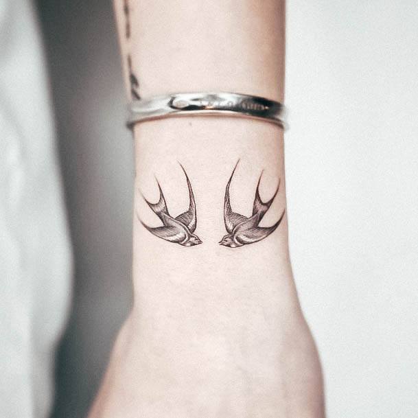 Womens Cool Tiny Tattoo Ideas