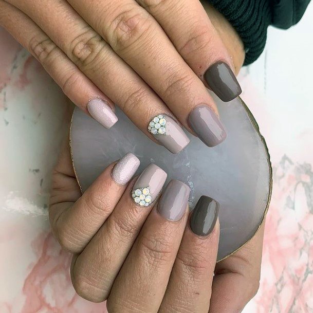 Womens Crystals Nails