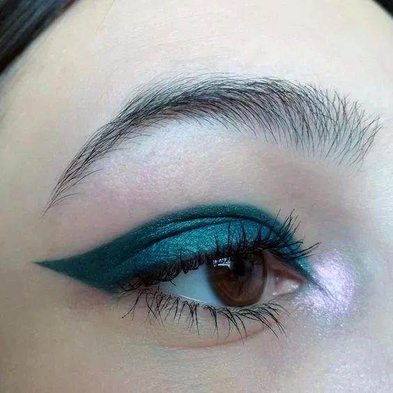 Womens Cute Green Eyeshadow