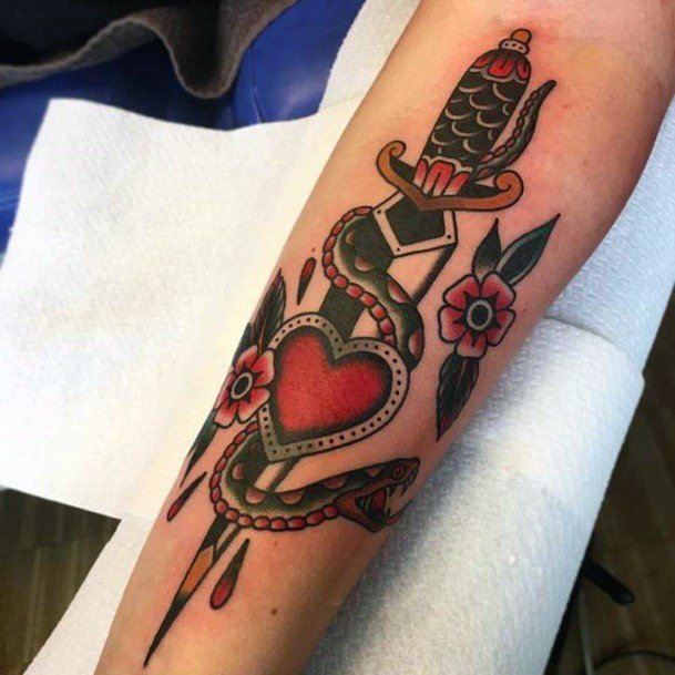 Womens Dagger Heart Super Tattoo Designs