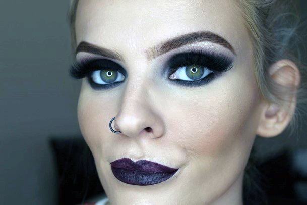 Womens Dark And Intense Eyeshadow