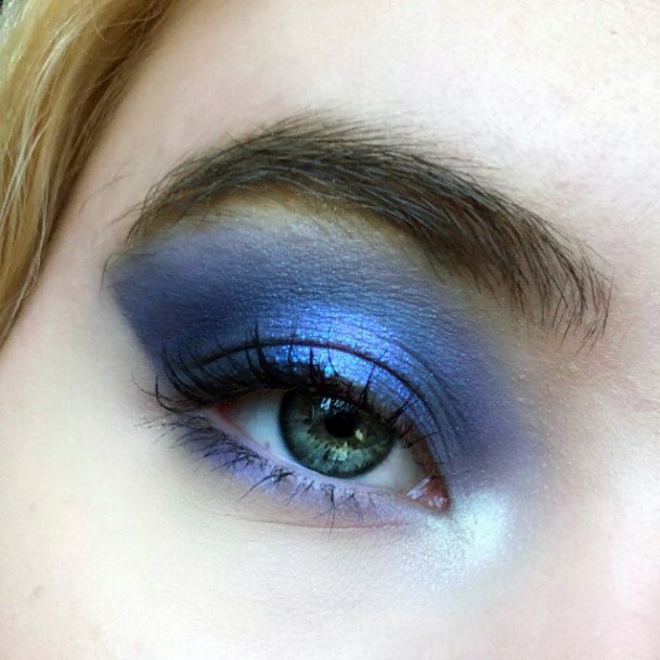 Womens Dark Navy Blue Eyeshadow