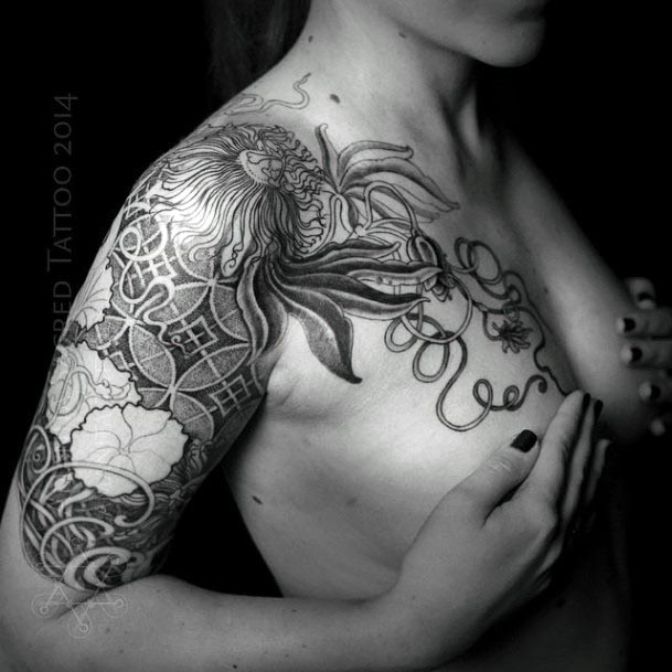 Womens Dark Tattoo Art Shoulder