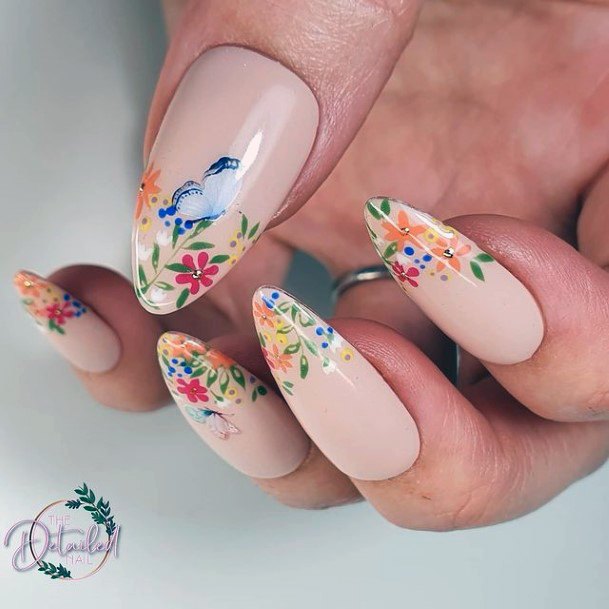 Womens Delicate Flowers April Nails