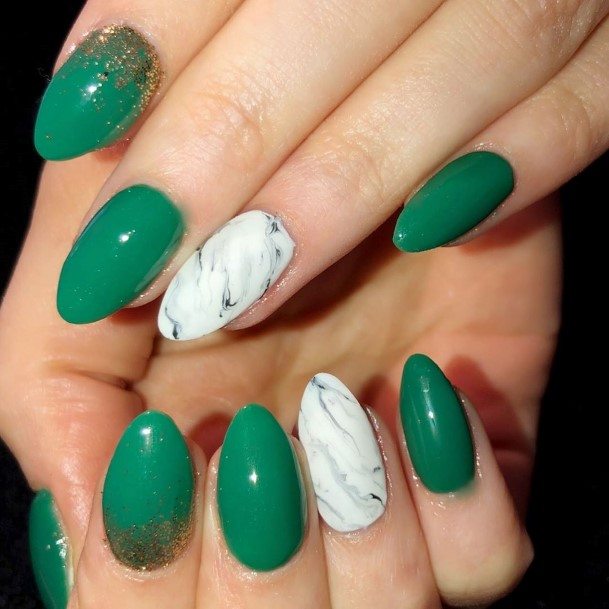 Womens Emerald Green Nail Design Ideas