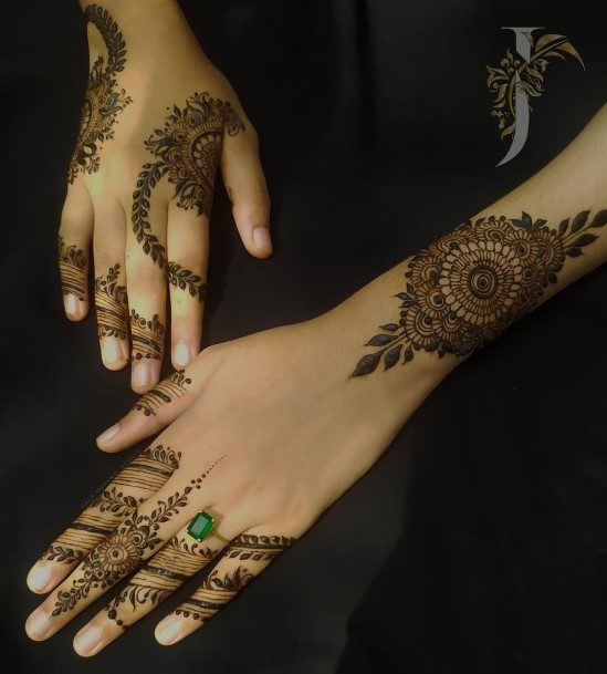 Womens Enchanting Art Henna Tattoo Hands