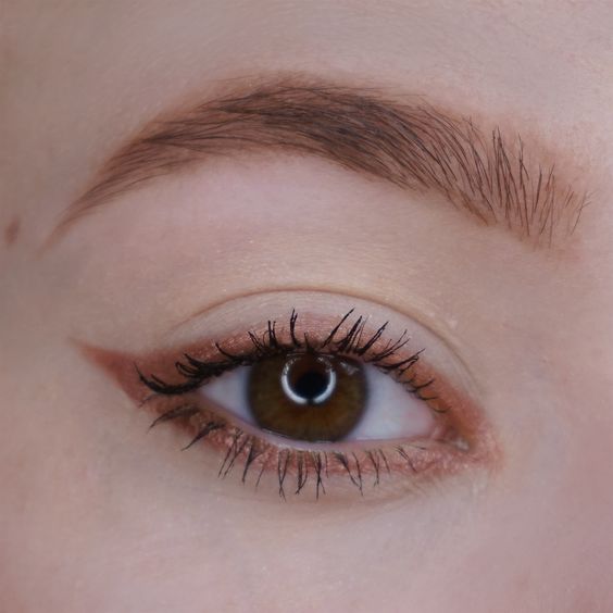 Womens Eyes Rose Gold Makeup Looks