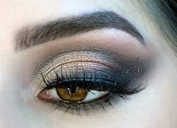 Womens Fancy Dark Brown Eyeshadow