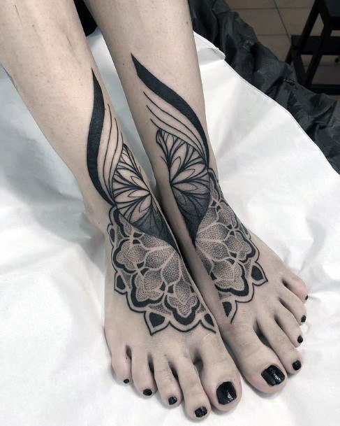 Womens Feet Geometric Tattoo Grand