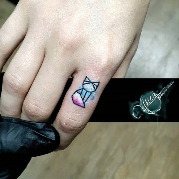 Womens Finger Shiny Kitty Tattoo