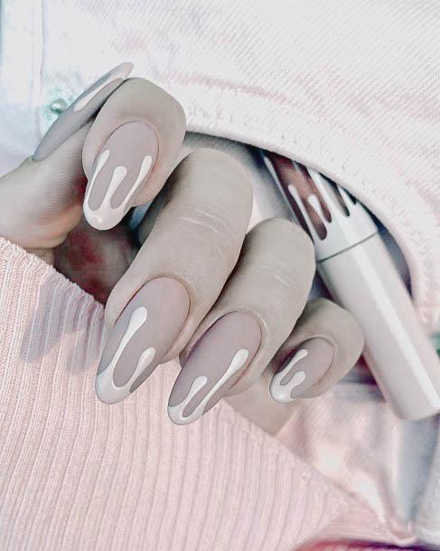 Womens Fingernail Art Beige Nail