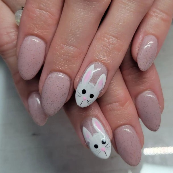 Womens Fingernail Art Bunny Nail