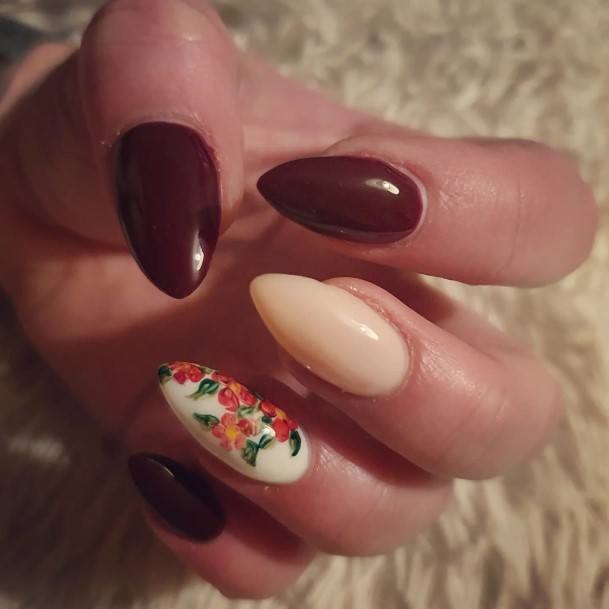 Womens Fingernail Art Burgundy Nail