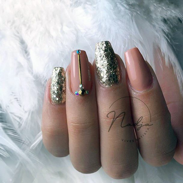 Womens Fingernail Art Gold Dress Nail