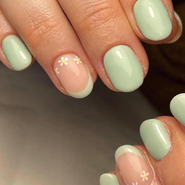 Womens Fingernail Art Green Nail